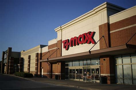 RETAIL DEPARTMENT SUPERVISOR. TJ Maxx. Southington, CT 06489. $16.69 - $17.19 an hour. Full-time. Weekends as needed. Responsible for executing receiving and merchandising standards while ensuring Associates are processing efficiently and effectively, and working as a team. Posted. Posted 4 days ago ·.